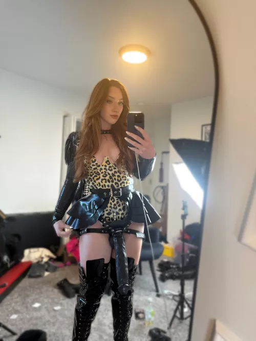 I don’t like small cocks. So why would I wear one? 🤭 Big cocks only for you 