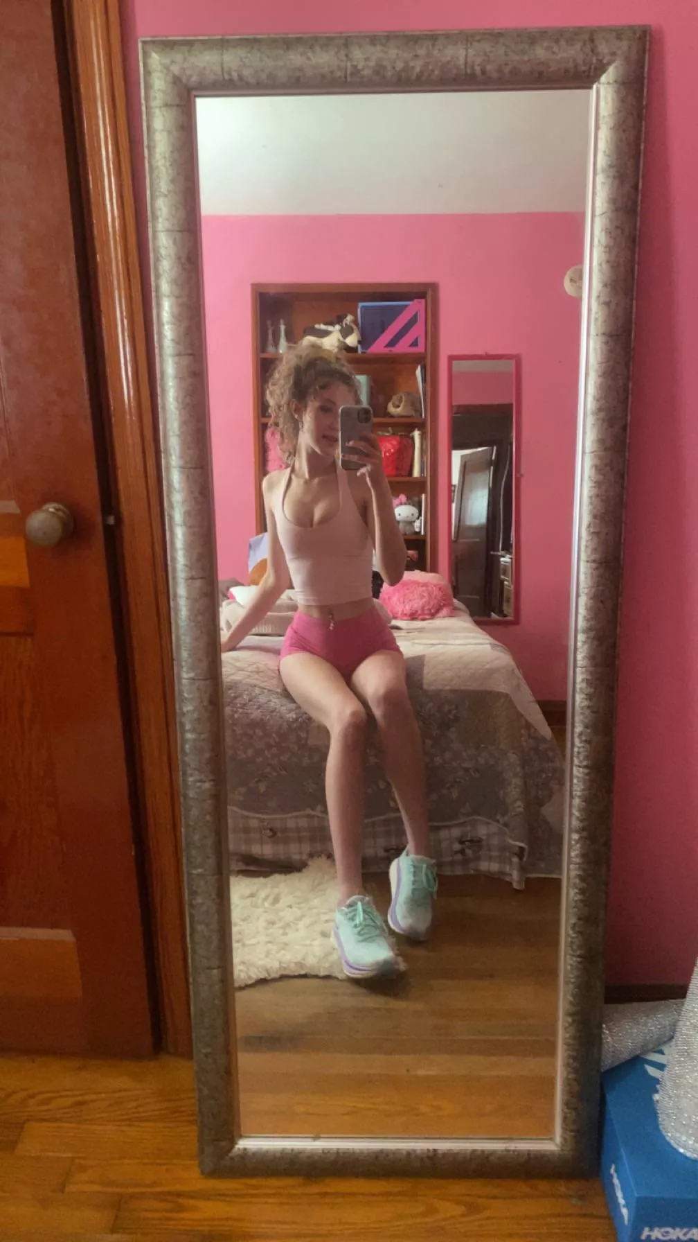 little shorts belong on long legs! :p