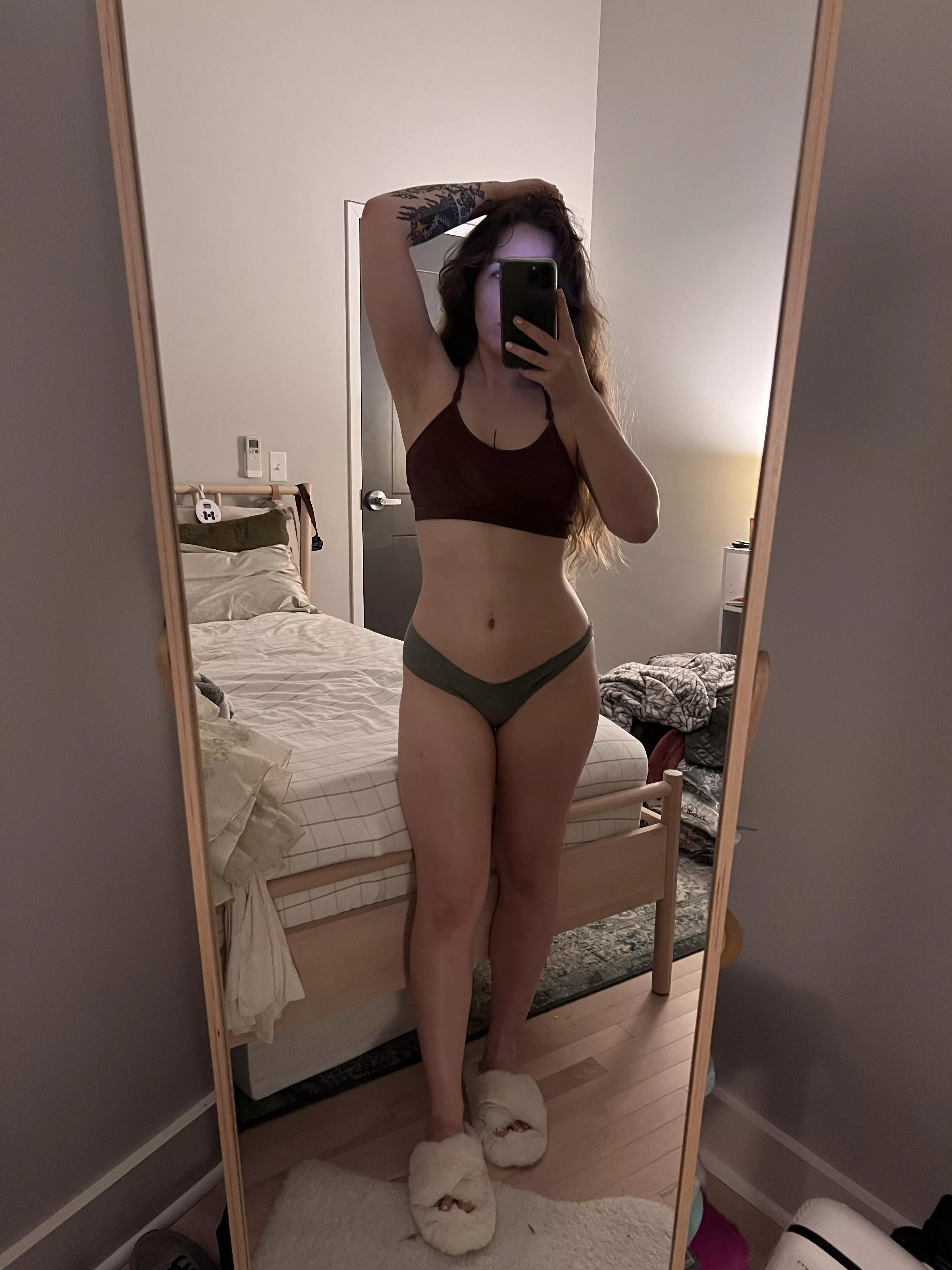 oops forgot to make my bed (f)
