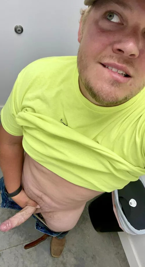 What are you looking at more? My face or my cock🫣🤤😘