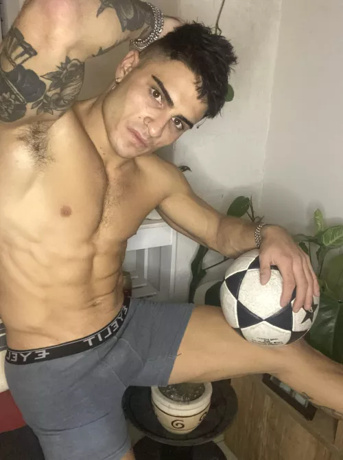  [24] Do you want to feel my soccer abs against your skin? 