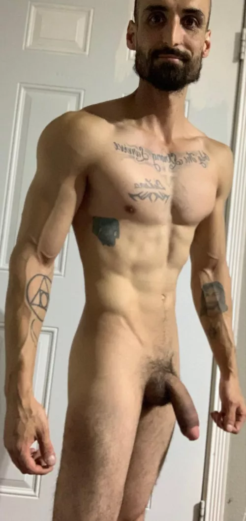 32 with a [m]onster libido, cum get some.