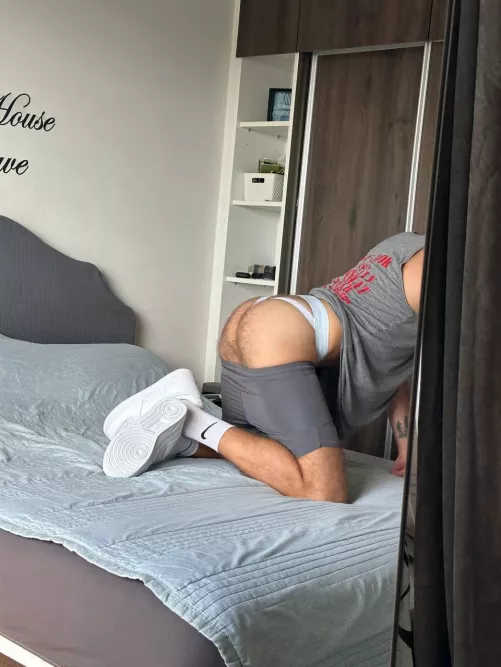 Describe it in one word 🤔