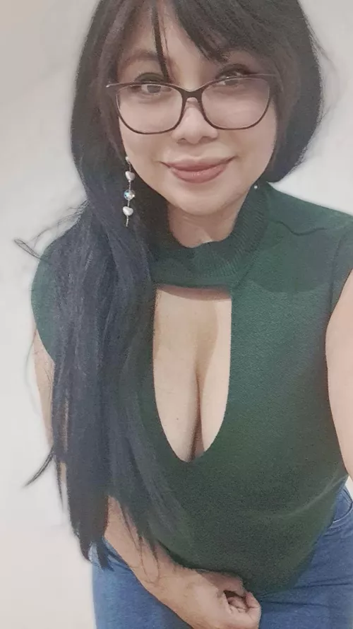 Even Sundays i am going to work (F)