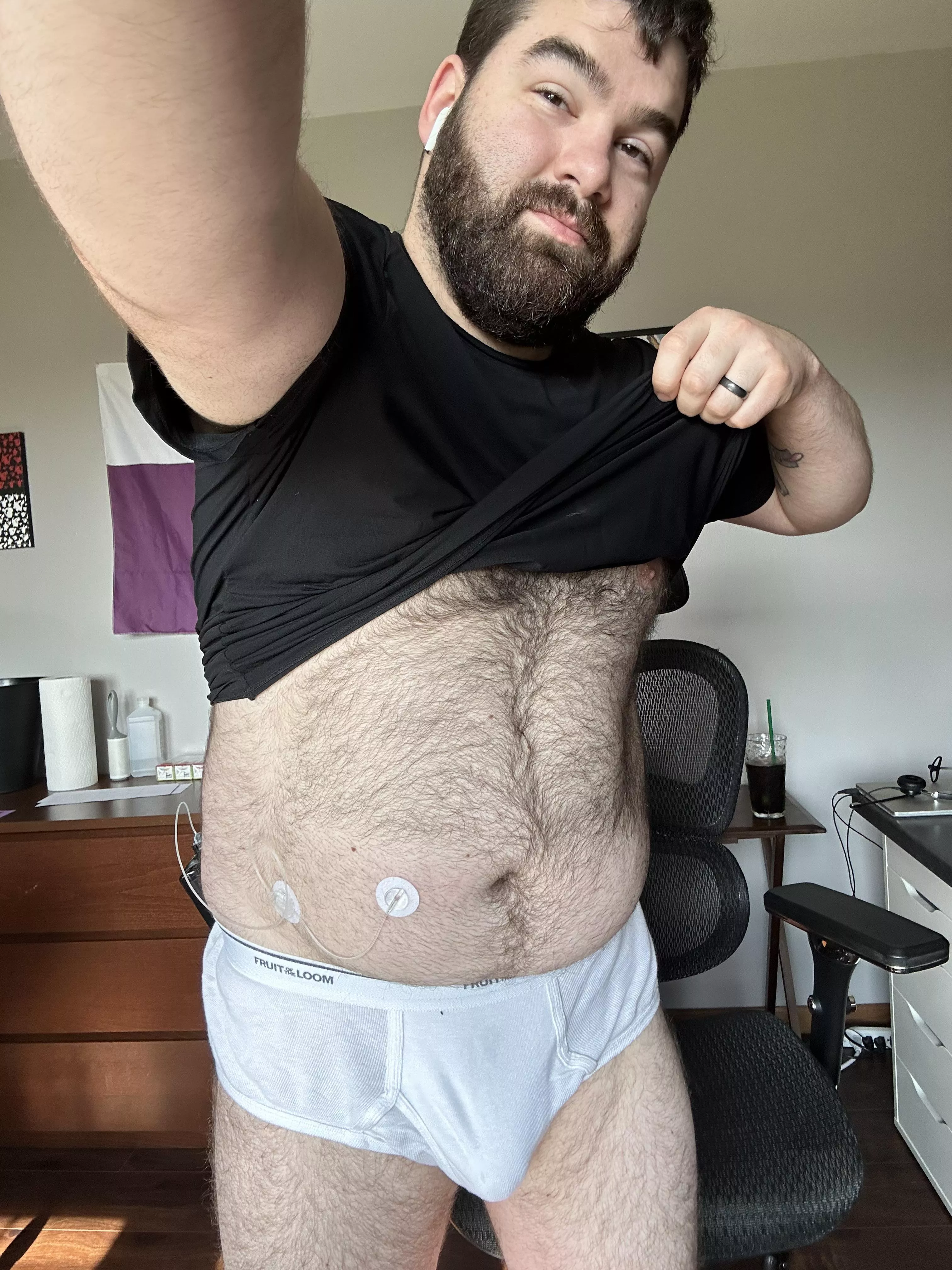 Happy Monday feat Fruit of the Loom