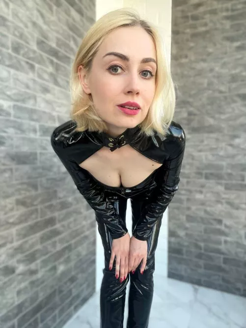 I can be your strict teacher, do you want me to?