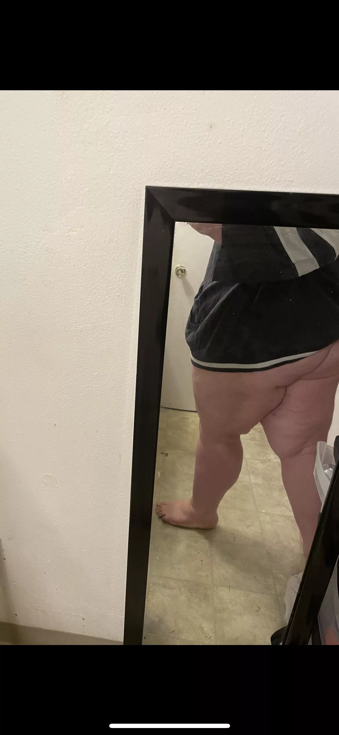 I hope you enjoy my thick ass [23]