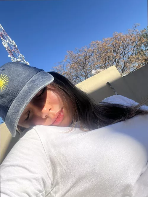 I need help to get naked