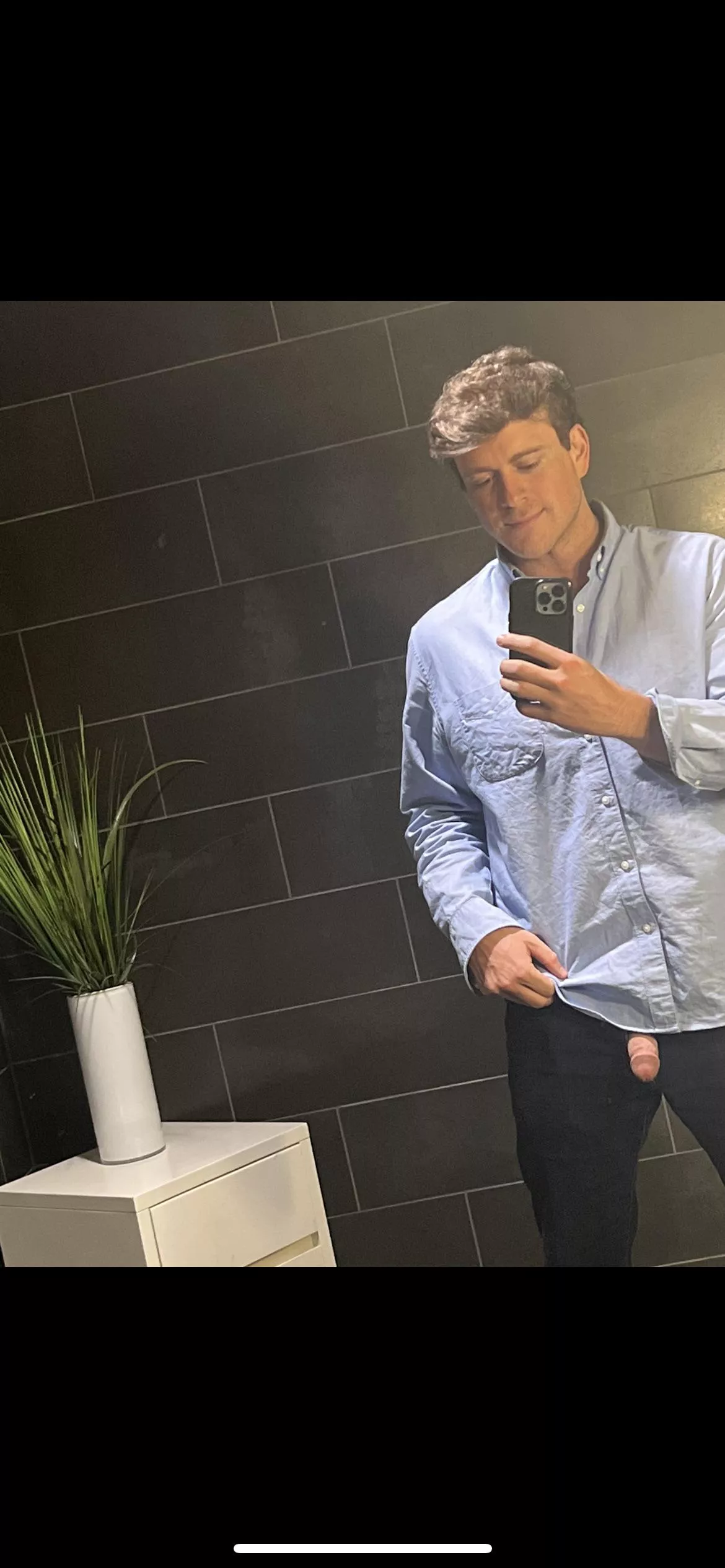 If you know me, tell me my name. Everyone say hi