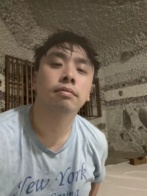 Ignore the shirt that says jew York 