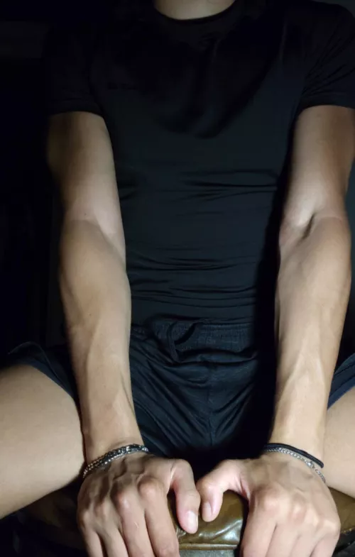 My arms need love🥴