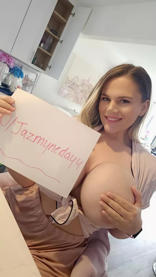 My old account UKBimbodoll was banned… this is my NEW account. Please follow me [oc]