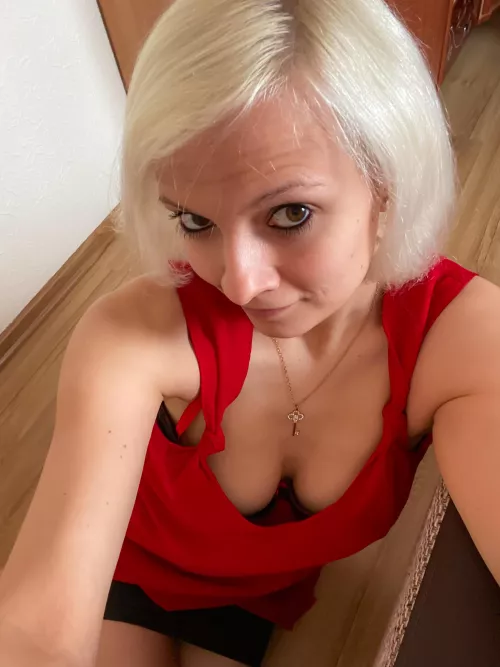 My quick selfie for your better day.