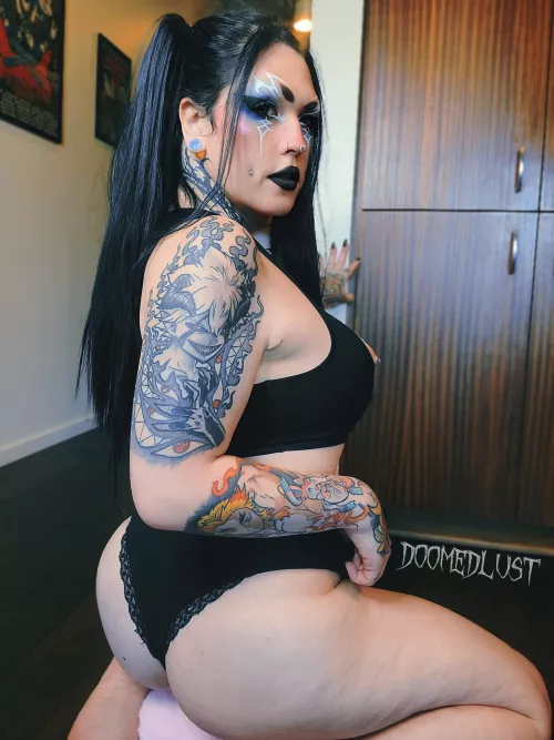 Need you to train me with your bwc 🥺