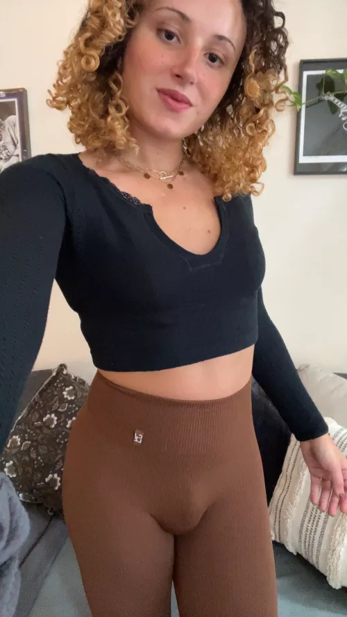 Pretty enough to be your wife ? 😍