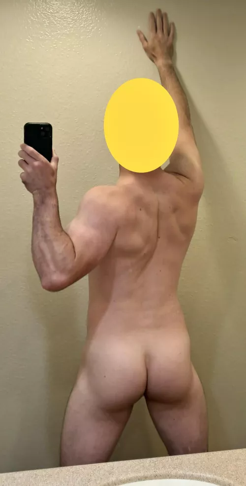 Squats, deadlifts, and assault bike.  My ass gains aren’t going crazy because I’m working on getting my abs back.