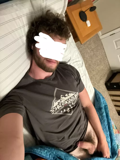 21m 6’7 very kinky college looking for kinky prvy guys who show face - snap is ianthet21