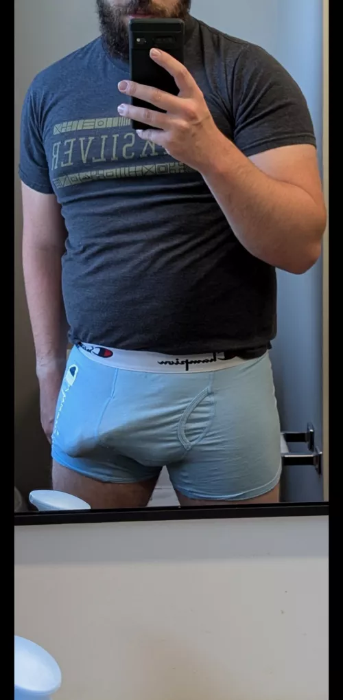 (24) Who's gonna pull it out