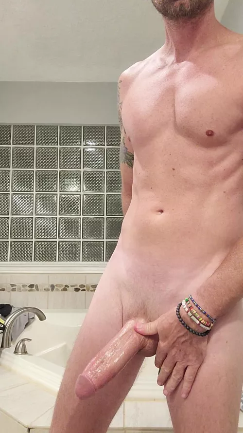 [48] Anyone want to get in the shower with an older bro?