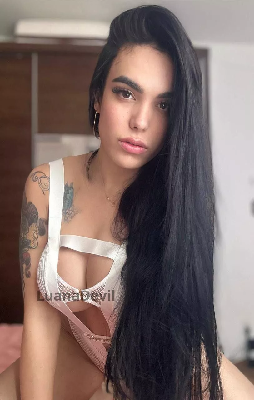 anybody wanna get naughty right now? 😋