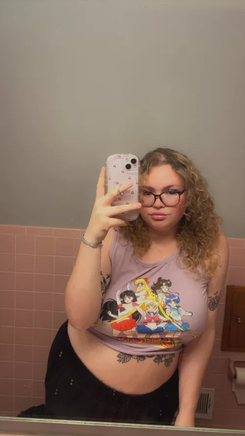 Having a baddie girlfriend is hard work 🤪