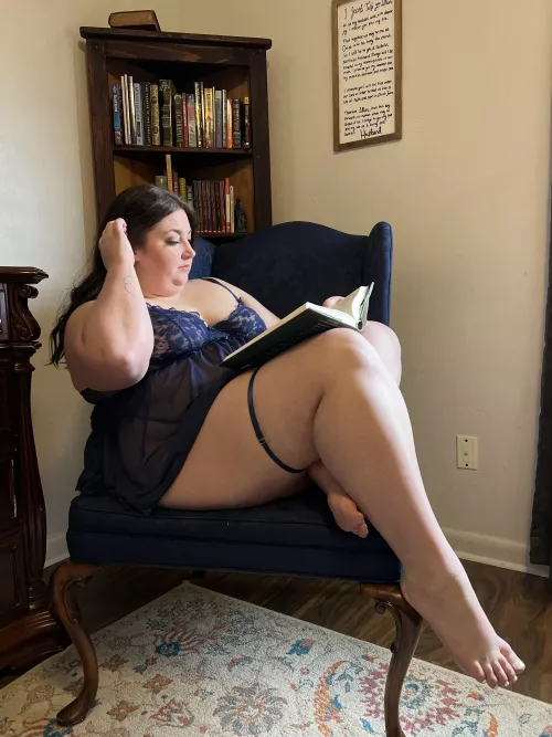 How do we feel about book nerds? 📚