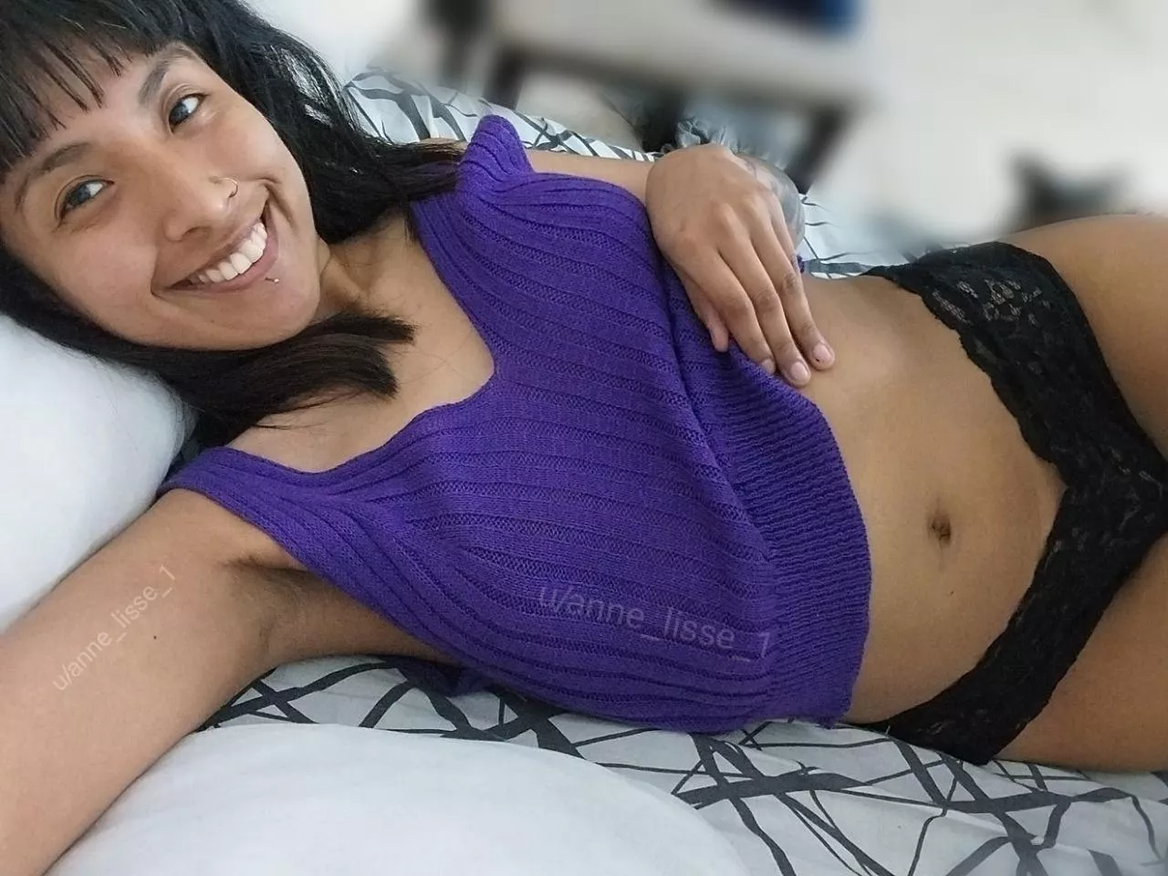 I feel like this view is your favorite, I'm curious what you would put in my belly button 