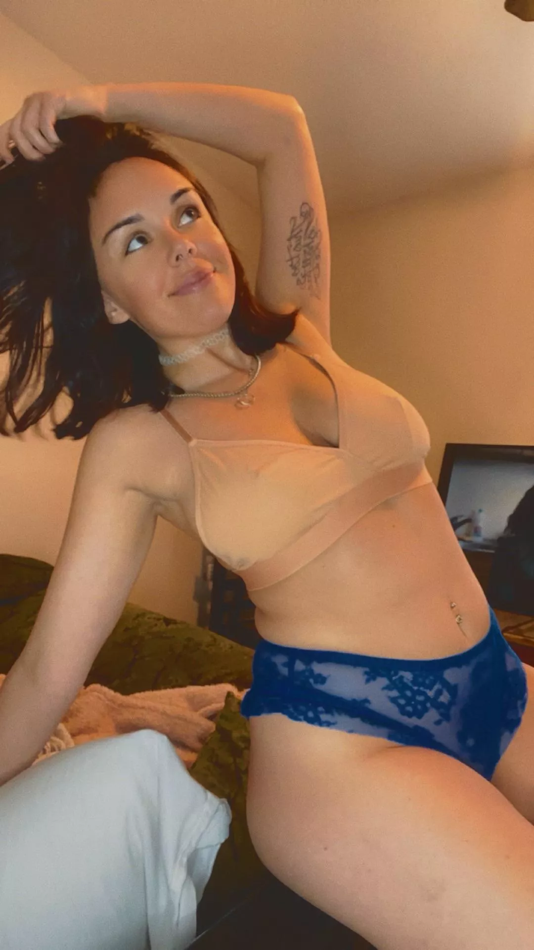 midsize girlies need love too 