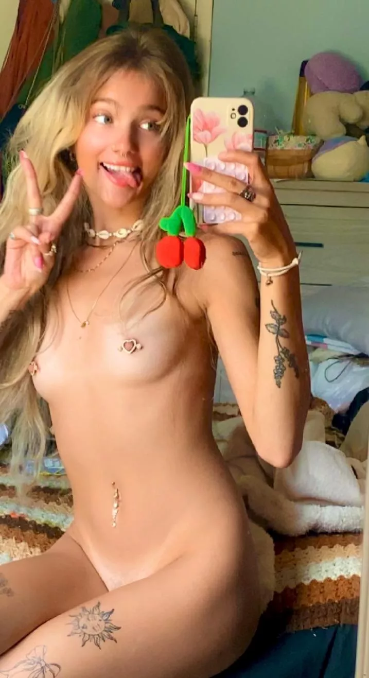 peace out with my pierced nips 