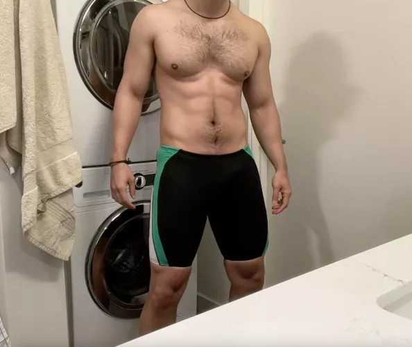 Somehow my highschool swimsuit still fits me (30)