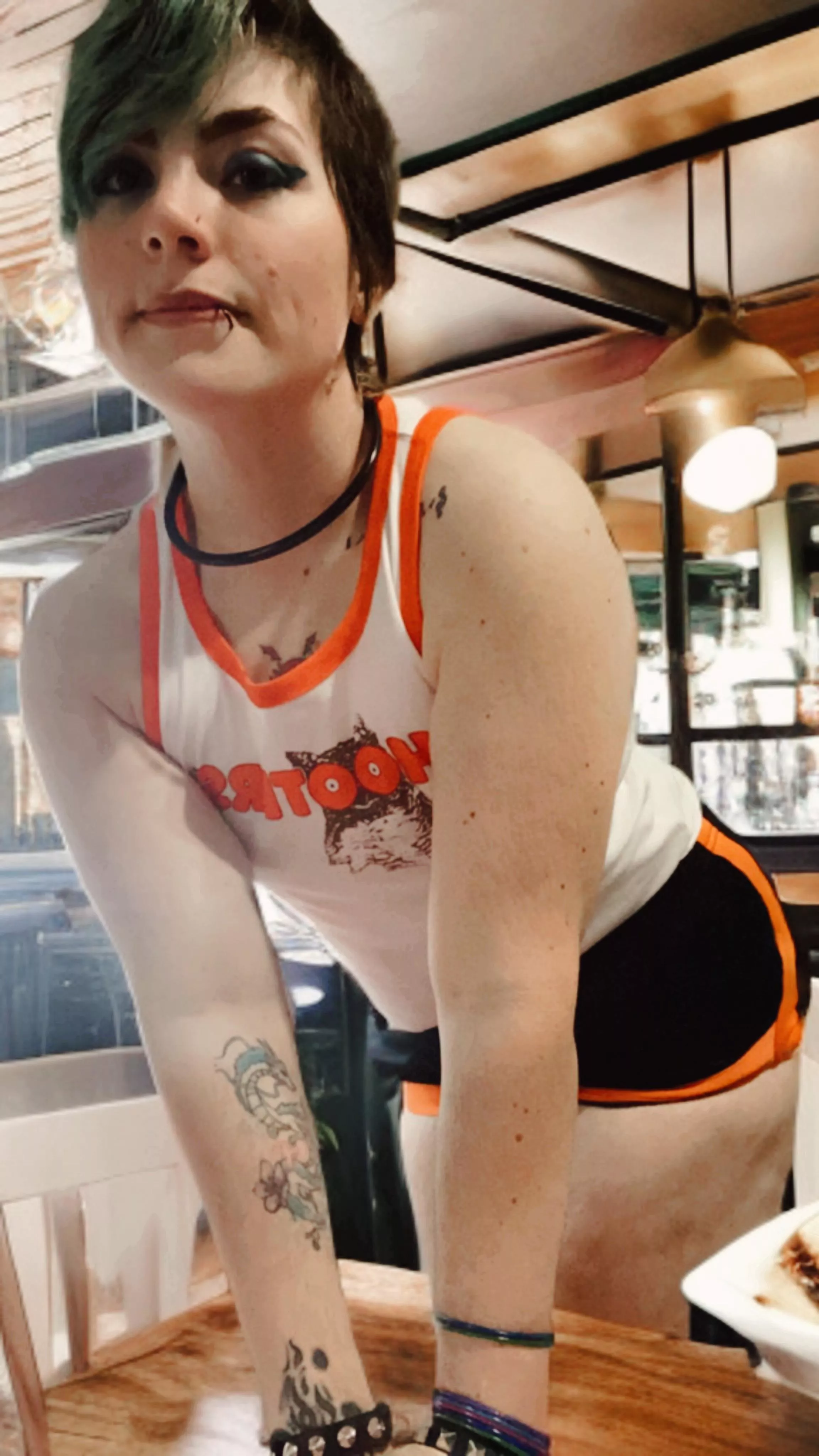 Welcome to Femboy Hooters, I’ll be your waiter. 🫶🏻 🍲