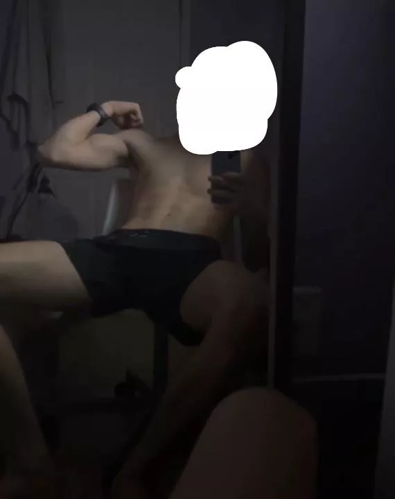 19 hmu if you trade with face and are fit