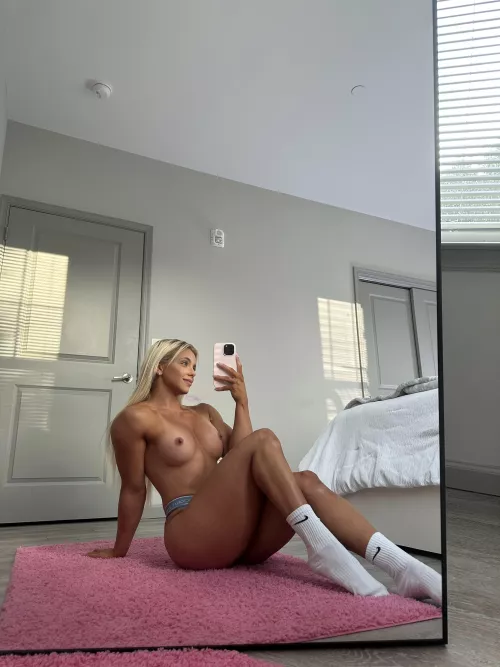 appreciation for men who like muscular women