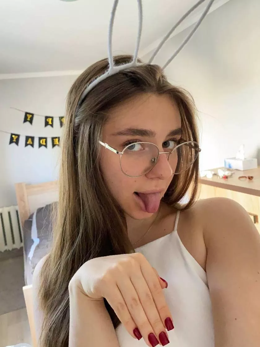 Bringing some bunny vibes your way