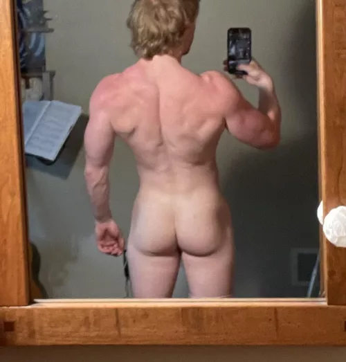 Do you like Greek god booty 😏