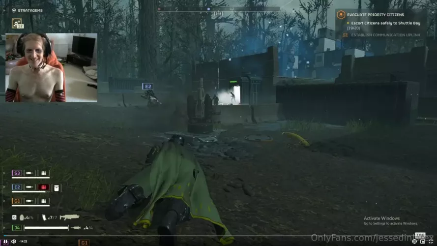 Helldivers with my bewbs out!