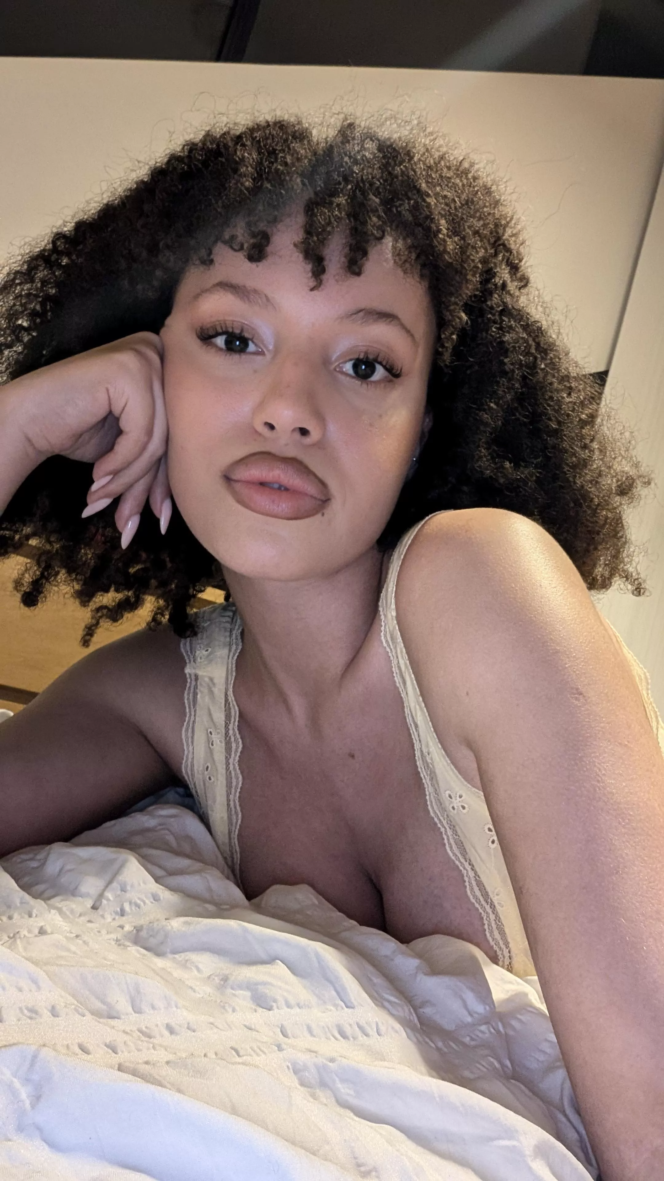 if you saw me in a club, would you buy me a drink?