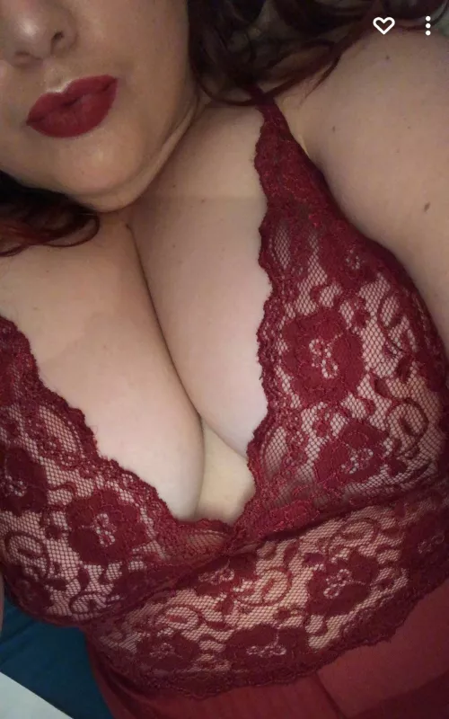 Is red my colour 🤔 ❤️