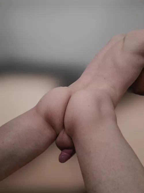 Lying on the floor and showing off my little butt. 😌