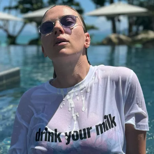 Make my BWC cum for our celeb of the month Scarlett Johansson?