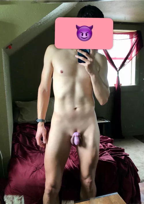 My clit looks so nice in it’s pink cage. No need to unlock I guess 😌