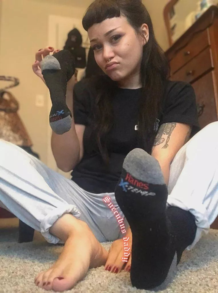 ✨selling✨I have another pair of these absolutely rancid boys (already vacuum sealed because they smell so bad)