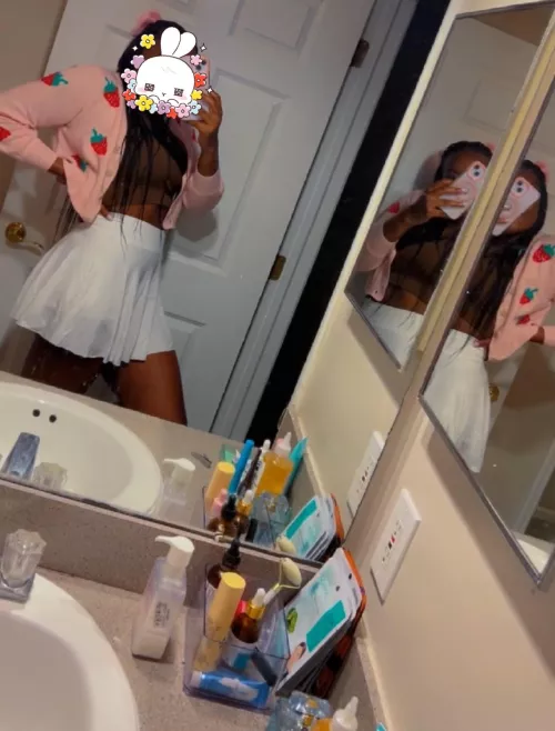 This Princess went to the club last night for the FIRST time EVER!! It was so fun!!!