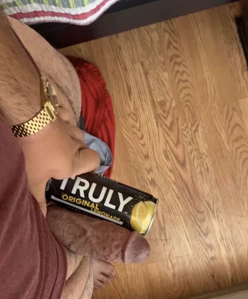 Who is sucking it first 