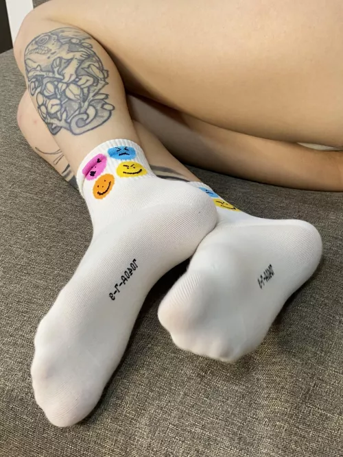 Your tongue can stain my clean socks