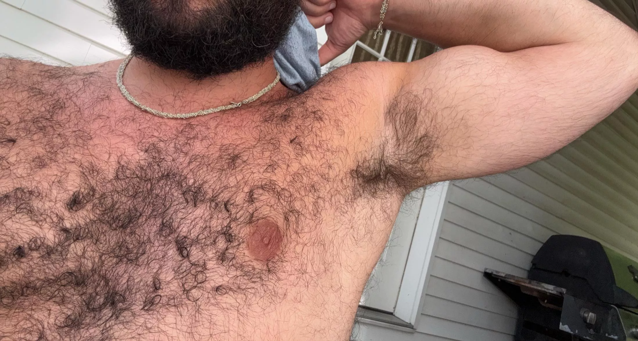 (32) No deodorant and in this heat wave 😮‍💨