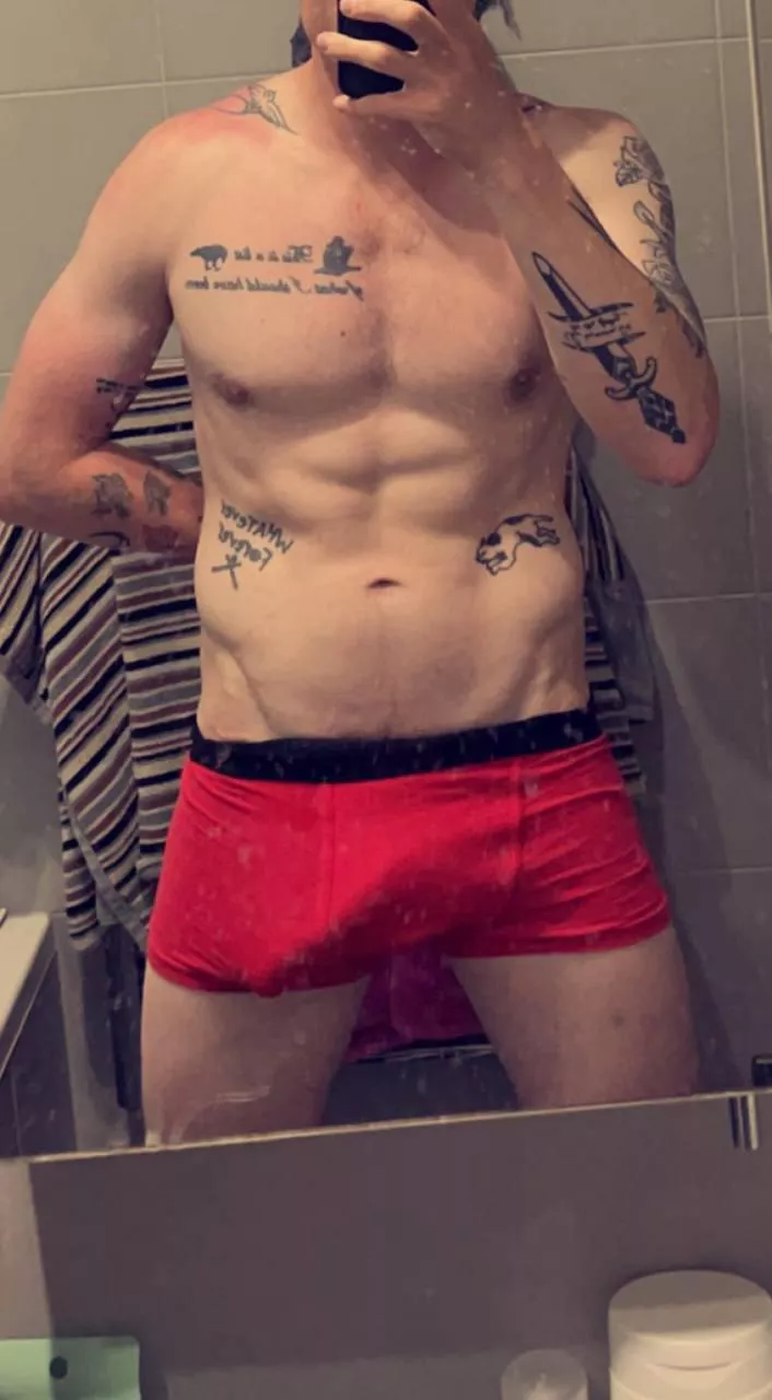 Any fans of v lines & tattoos in this sub? 