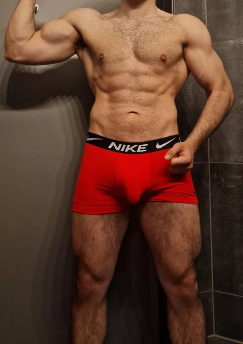 imagine the smell of my pits after my arm day