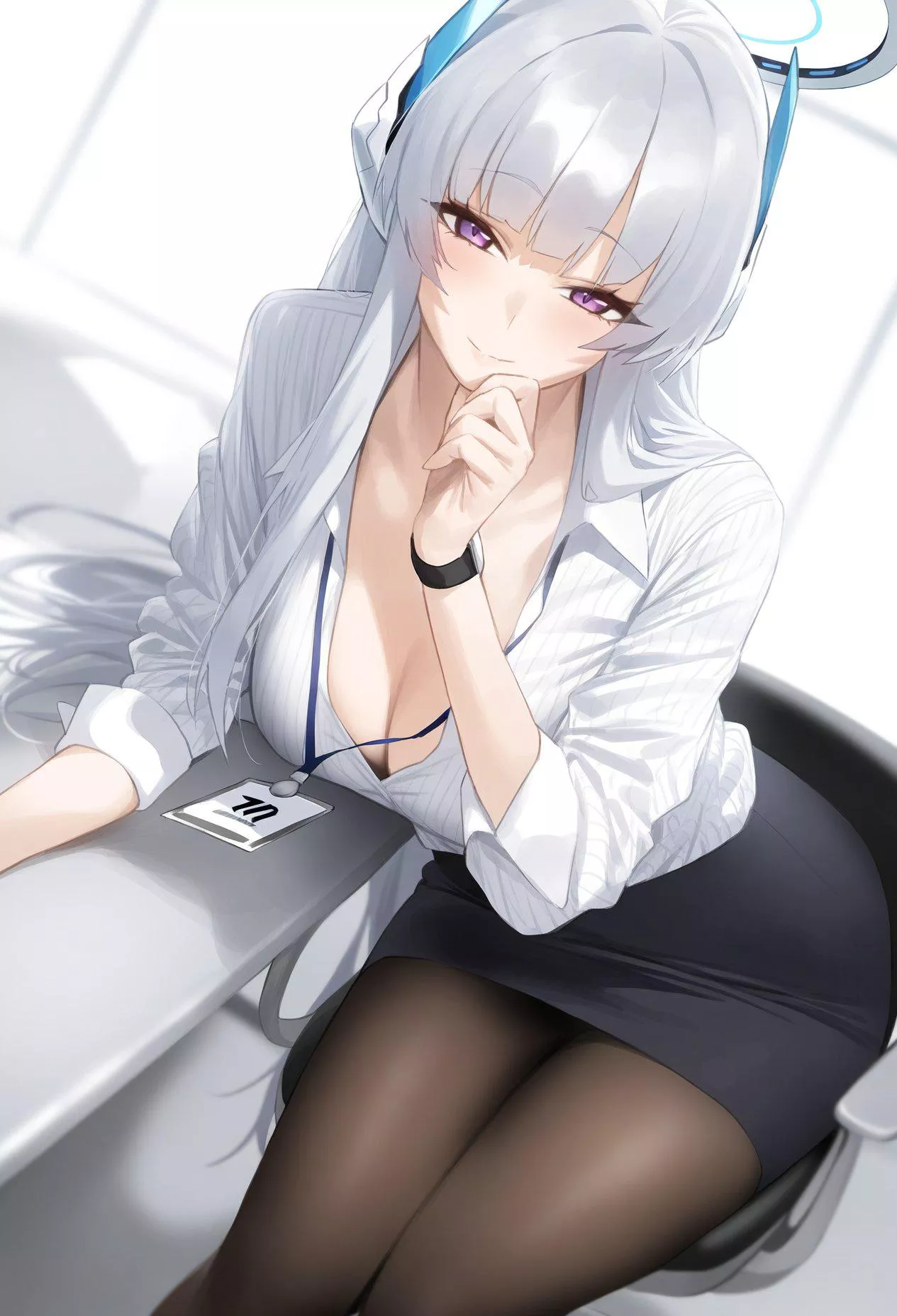 Office Lady Noa [Blue Archive]