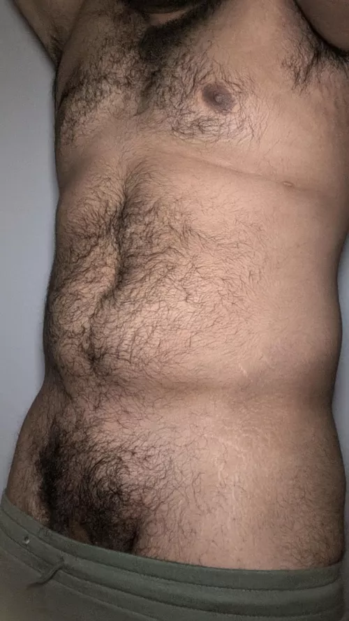 [30] Straight and horny looking to explore with a Bud